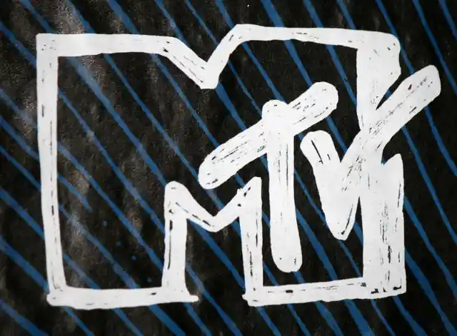 Welches war der erste Song, der auf MTV gespielt wurde, als der Sender startete?