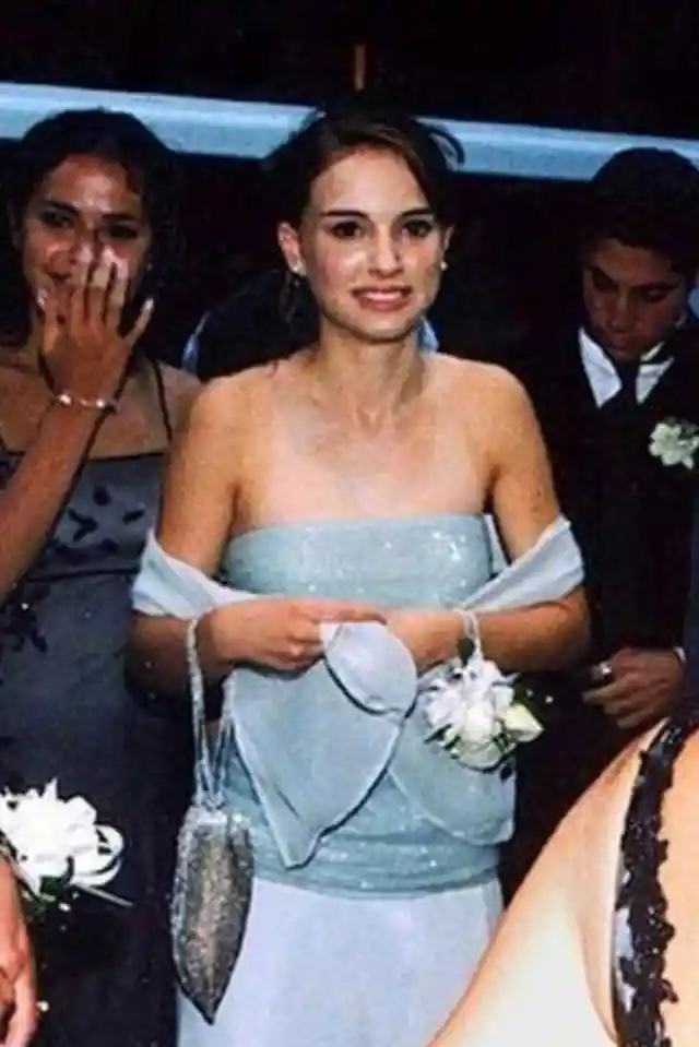 Gloriously & Awkward Photos of Celebrities at Prom Night