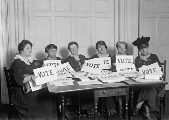 Wann durften amerikanische Frauen erstmals wählen?