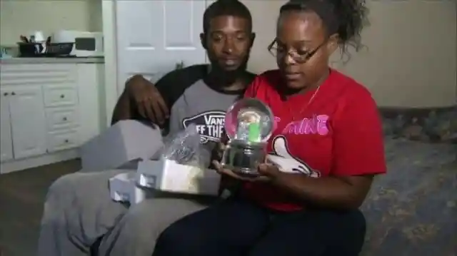 Lady Sees Man In Tears Throw Package – What She Learns Is Heartbreaking
