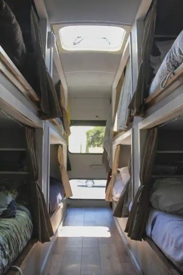 Students Renovate An Old School Bus. The Outcome Is Incredible!