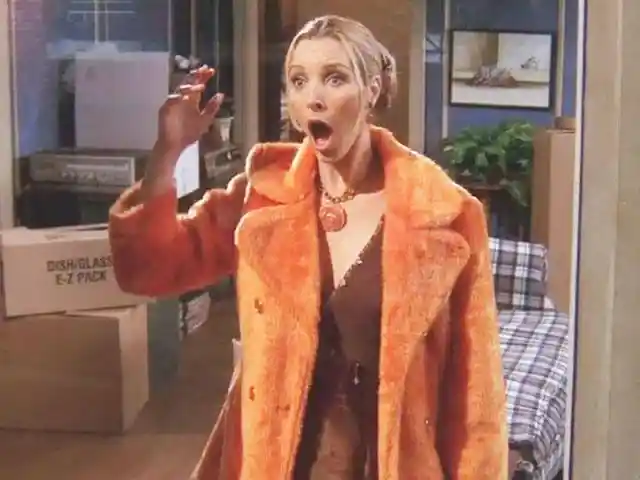 Welchen Haushaltswarenladen hasst Phoebe aus irgendeinem Grund?