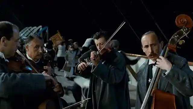 Which movie reel hosted this sad, string quartet?