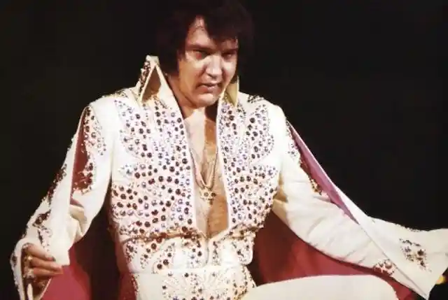 The Last Days Of Elvis & What Really Happened 40 Years Ago