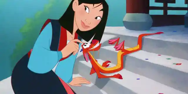 Which Popular American Comedian Decided to Try Out the Family Friendly Genre by Voicing Mushu in Mulan?