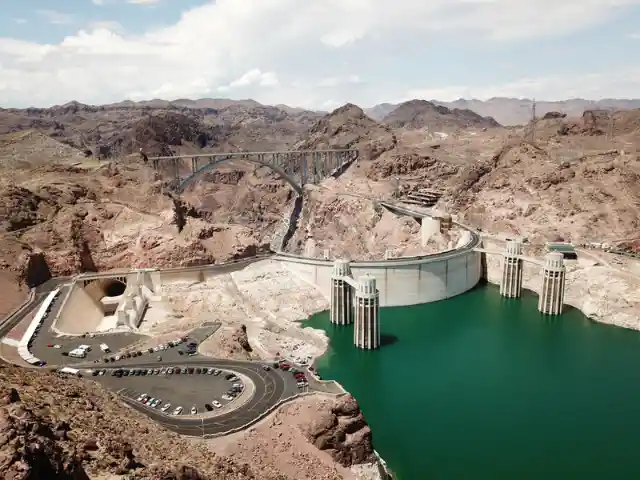 Over which river was the Hoover Dam built?