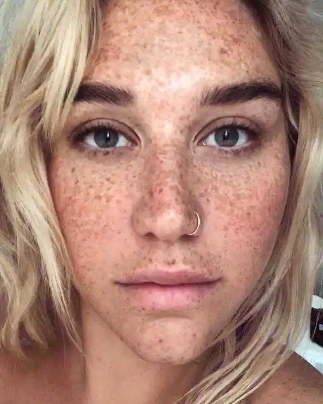 Instagram vs Reality: What These Celebs REALLY Look Like