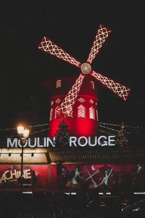 Fascinating Facts About the Moulin Rouge