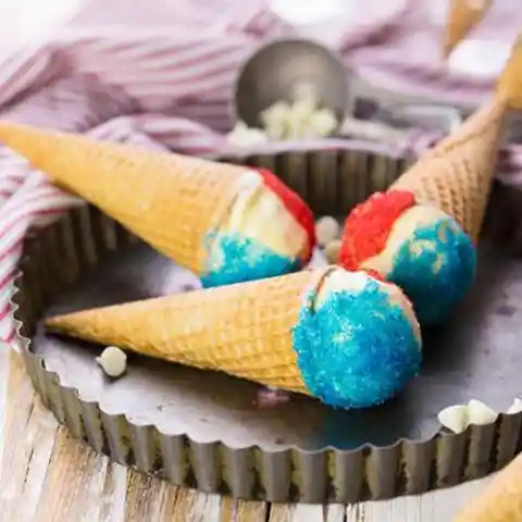 Cool Red, White And Blue Treat Ideas for the 4th of July