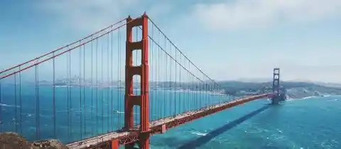 In which city in California is the Golden Gate Bridge located?