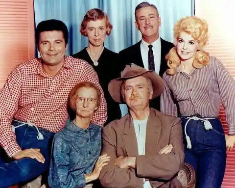 What sitcom did The Beverly Hillbillies inspire?