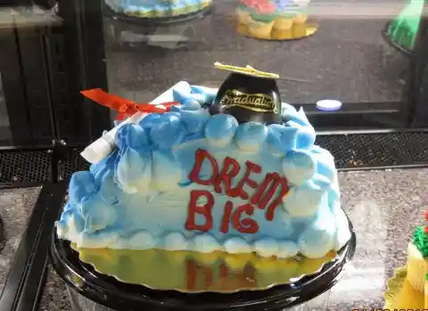 Funny: Best Cake Mishaps